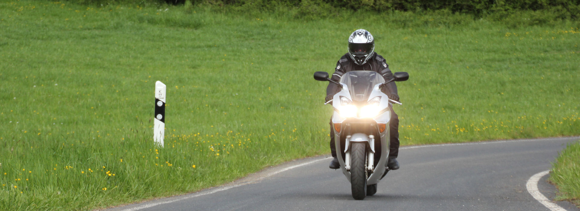 Motorrijbewijspoint Muiden belt jou